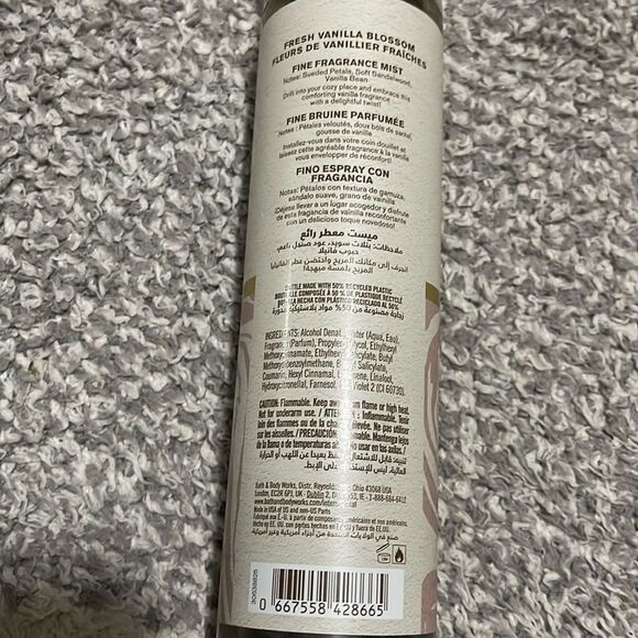 NEW - Bath & Body Works- Fresh Vanilla Blossoms - Picture 3 of 3